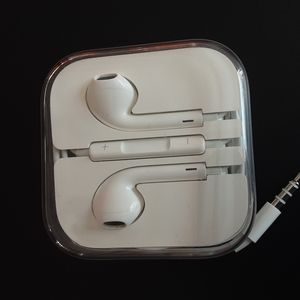 Apple Corded Earbuds